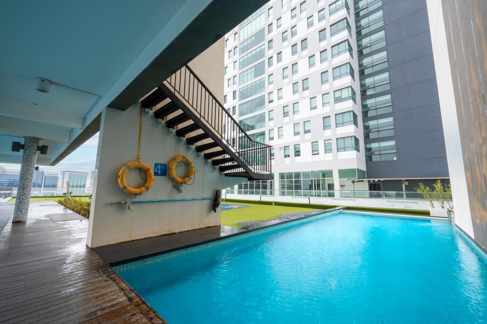 Greystone 99 Suites Malacca ภายนอก รูปภาพ