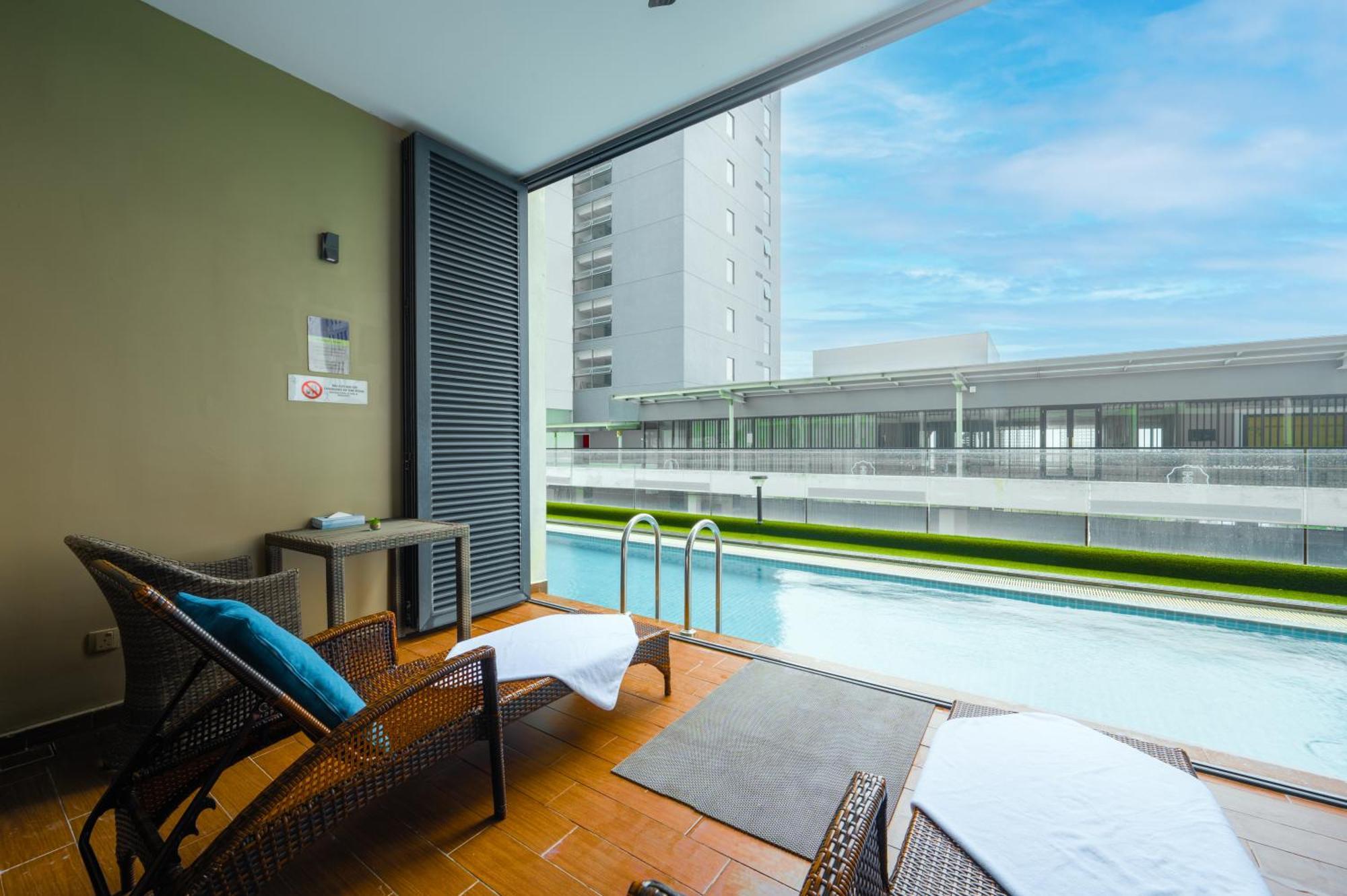 Greystone 99 Suites Malacca ภายนอก รูปภาพ